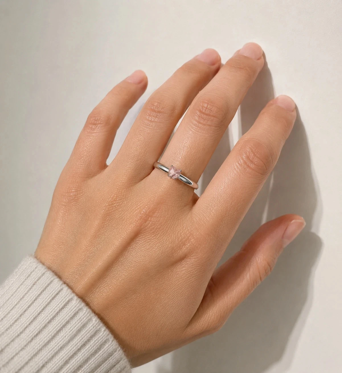 Anillo solitario de corazón champán de acero inoxidable plateado - Tamaño 58 (18mm) - Estuche incluido – photo 5